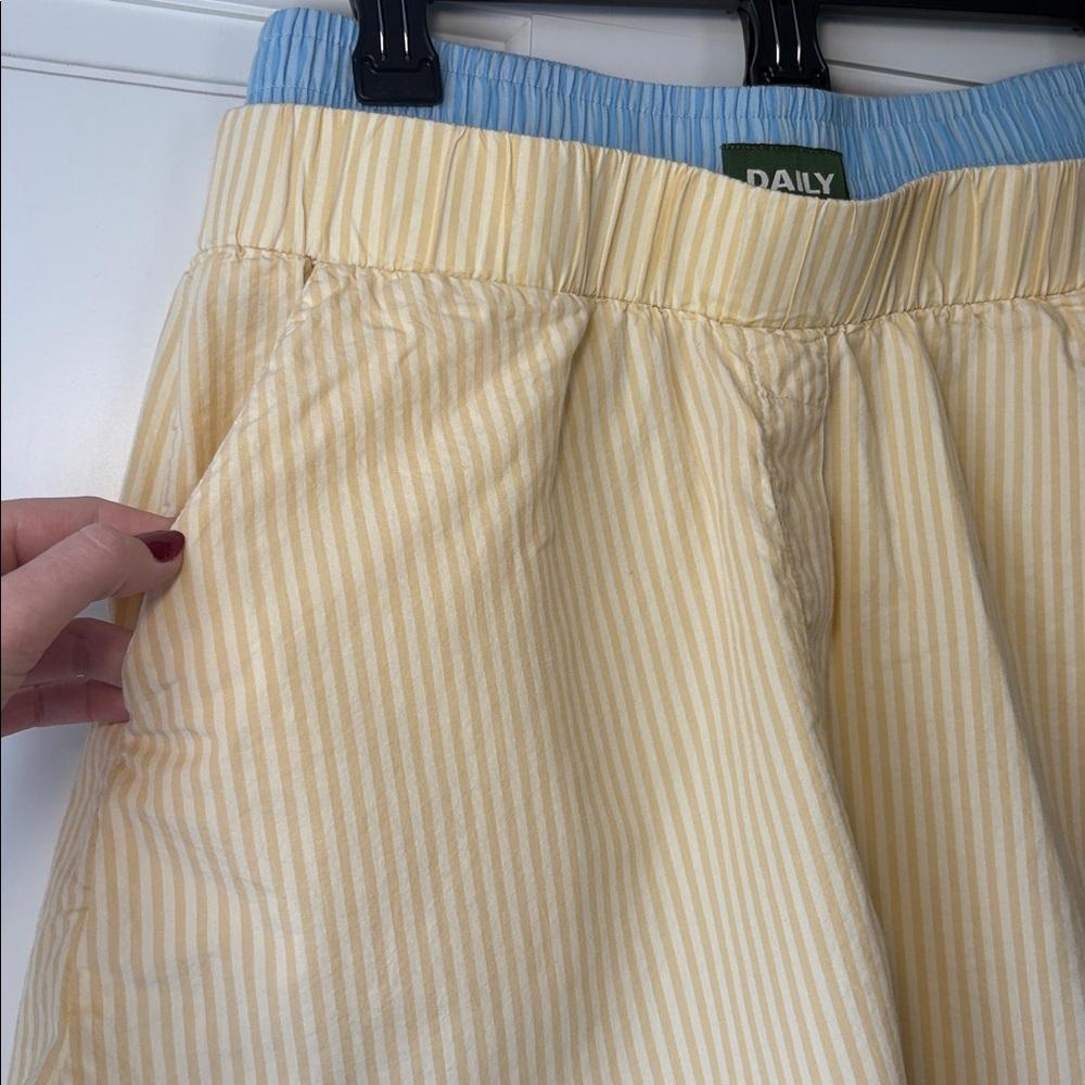 NEW Daily Drills Poplin Double Band Resort Women's Shorts yellow blue stripe - Picture 3 of 5